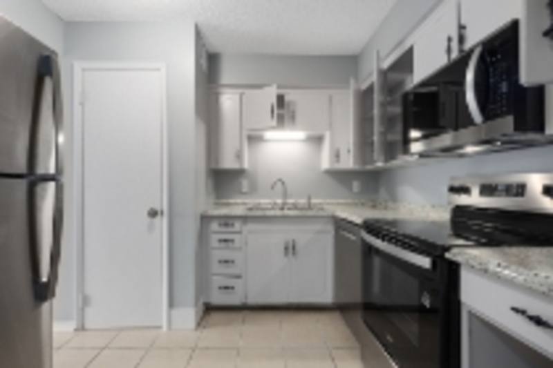Apartment for rent at 3 NW O'Brien Rd, Lees Summit, MO 64063