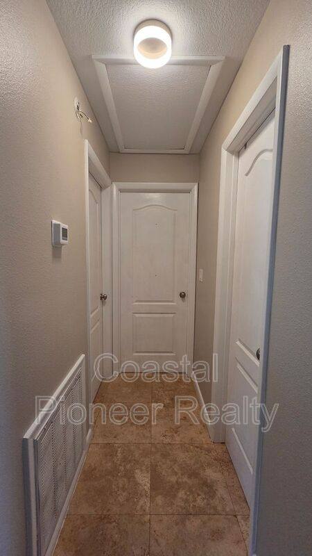 House for rent at 541 Roanoke St, Dunedin, FL 34698