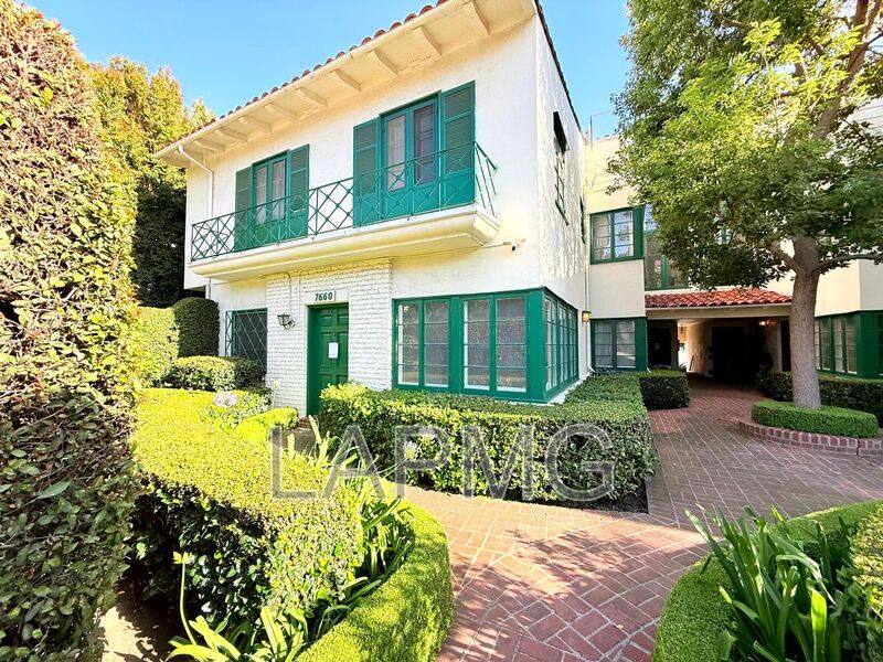 Townhouse for rent at 7660 Hollywood Blvd, Los Angeles, CA 90046