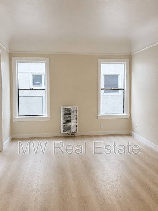 Apartment for rent at 4017 W 28th St #9, Los Angeles, CA 90018