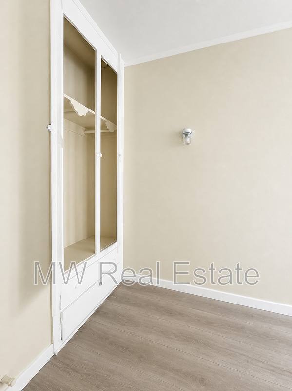Apartment for rent at 4017 W 28th St #9, Los Angeles, CA 90018