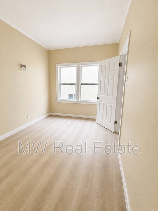 Apartment for rent at 4017 W 28th St #9, Los Angeles, CA 90018