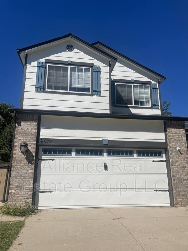 House for rent at 9677 Whitecliff Place, Littleton, CO 80129