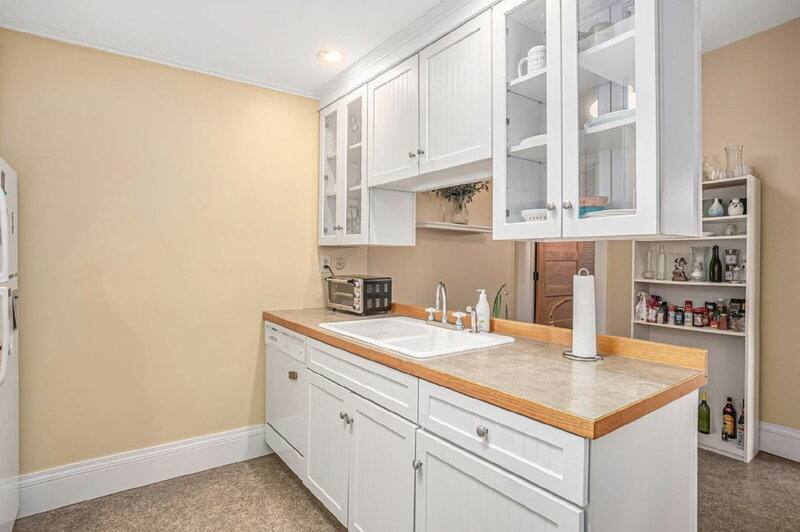 Apartment for rent at 414 Paris Ave SE, Grand Rapids, MI 49548