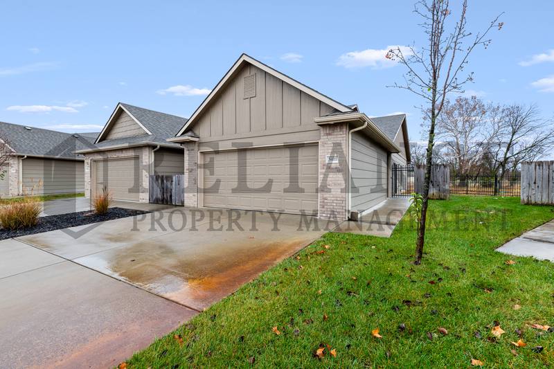 House for rent at 3325 E Aster St, Derby, KS 67037