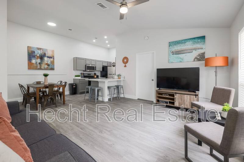Apartment for rent at 2308 Fuzz Fairway - B, Austin, TX 78728