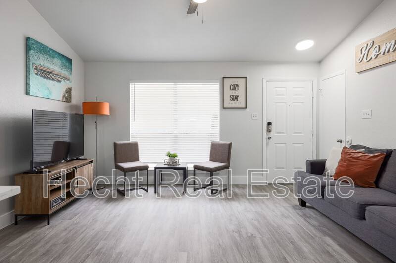 Apartment for rent at 2308 Fuzz Fairway - B, Austin, TX 78728