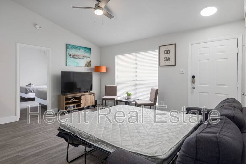 Apartment for rent at 2308 Fuzz Fairway - B, Austin, TX 78728