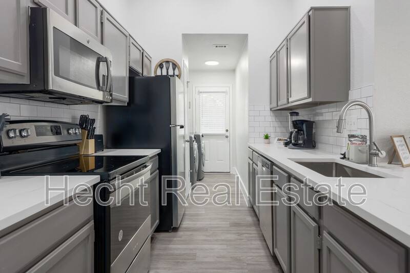 Apartment for rent at 2308 Fuzz Fairway - B, Austin, TX 78728