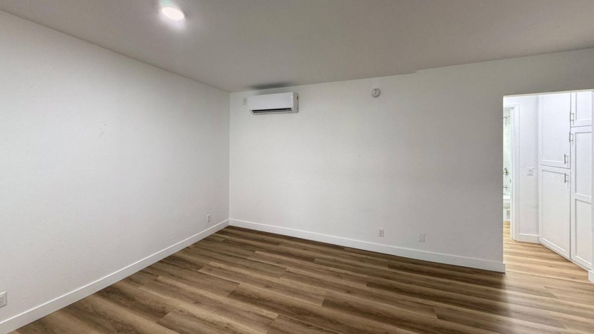 Townhouse for rent at 3630 Midvale Ave #6, Los Angeles, CA 90034