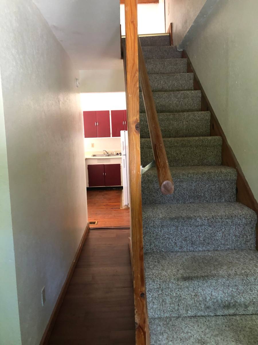 Apartment for rent at 204-206 E 16th St, Bloomington, IN 47408
