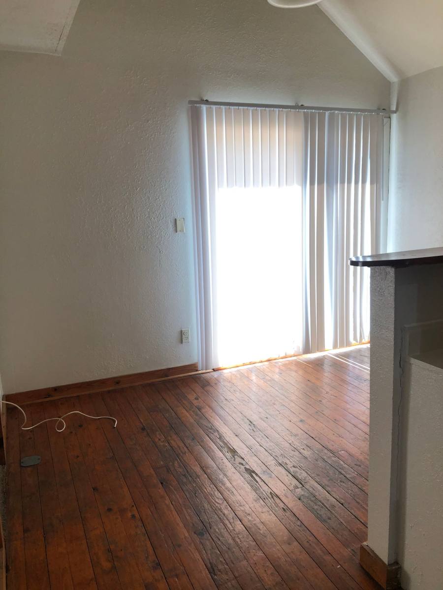 Apartment for rent at 204-206 E 16th St, Bloomington, IN 47408