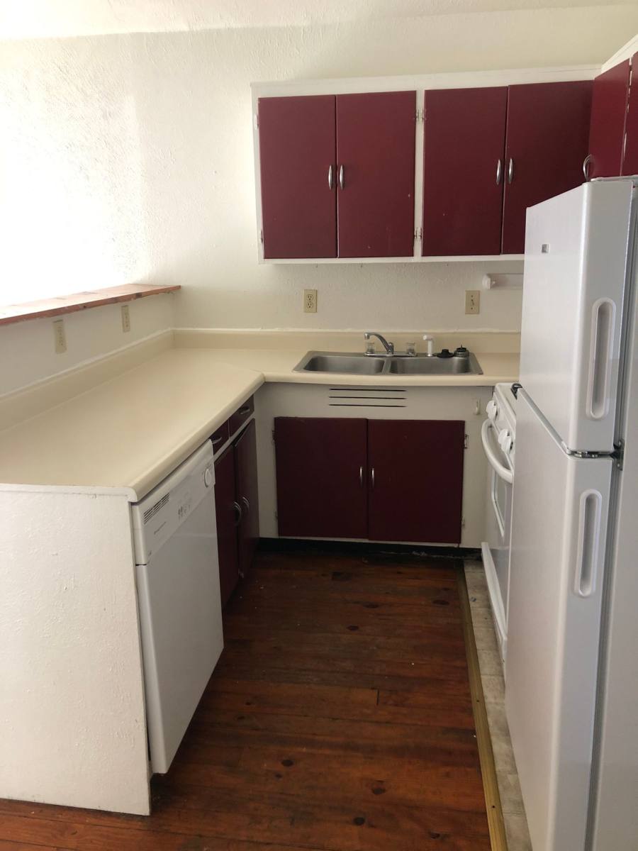Apartment for rent at 204-206 E 16th St, Bloomington, IN 47408