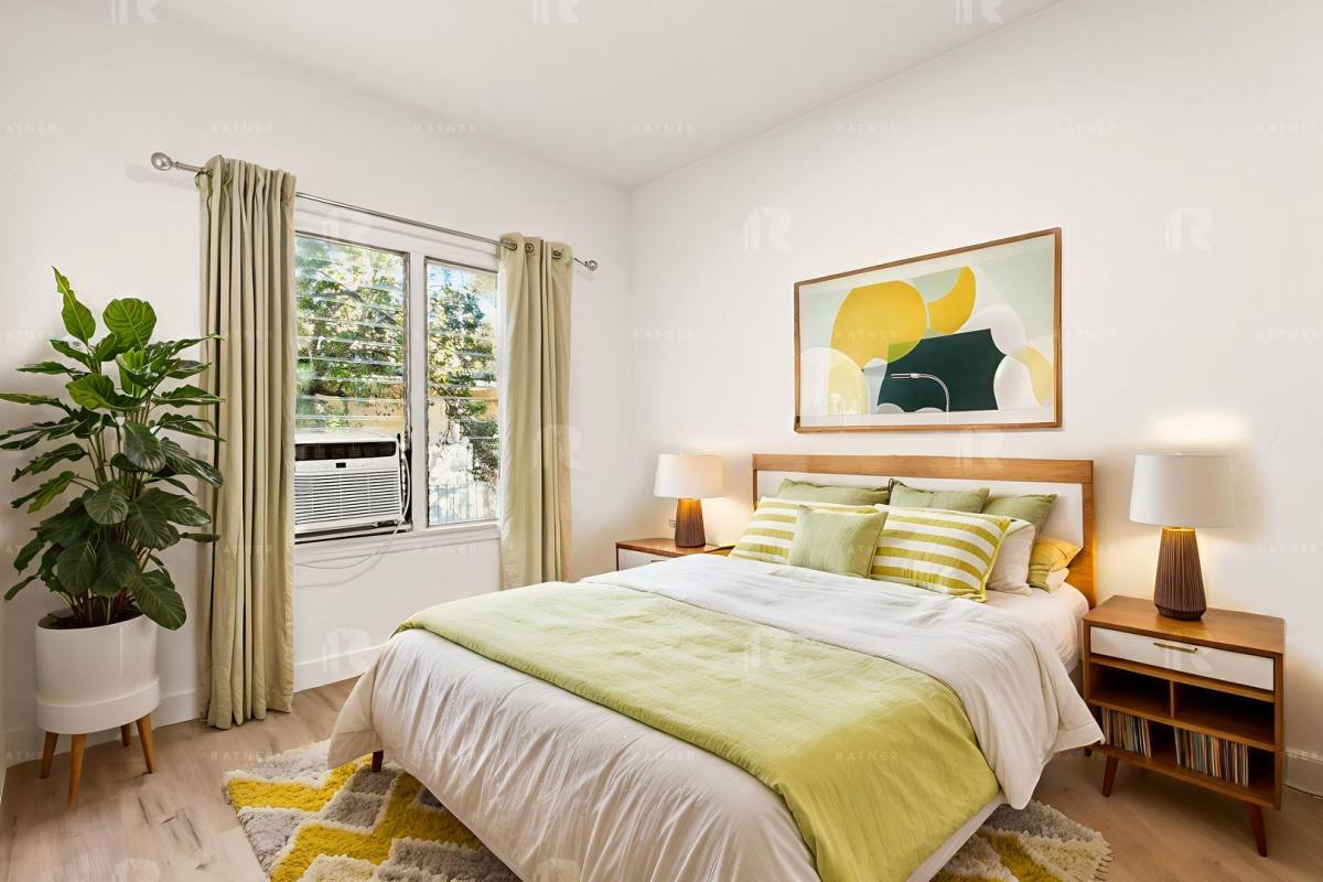 Apartment for rent at 414 N Maple Dr, Beverly Hills, CA 90210