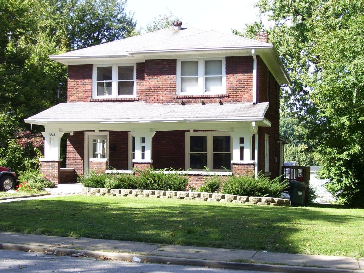 Apartment for rent at 1213 N Washington St, Bloomington, IN 47408