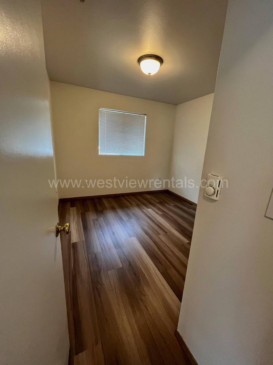Apartment for rent at 524 32nd St #402, Bellingham, WA 98225