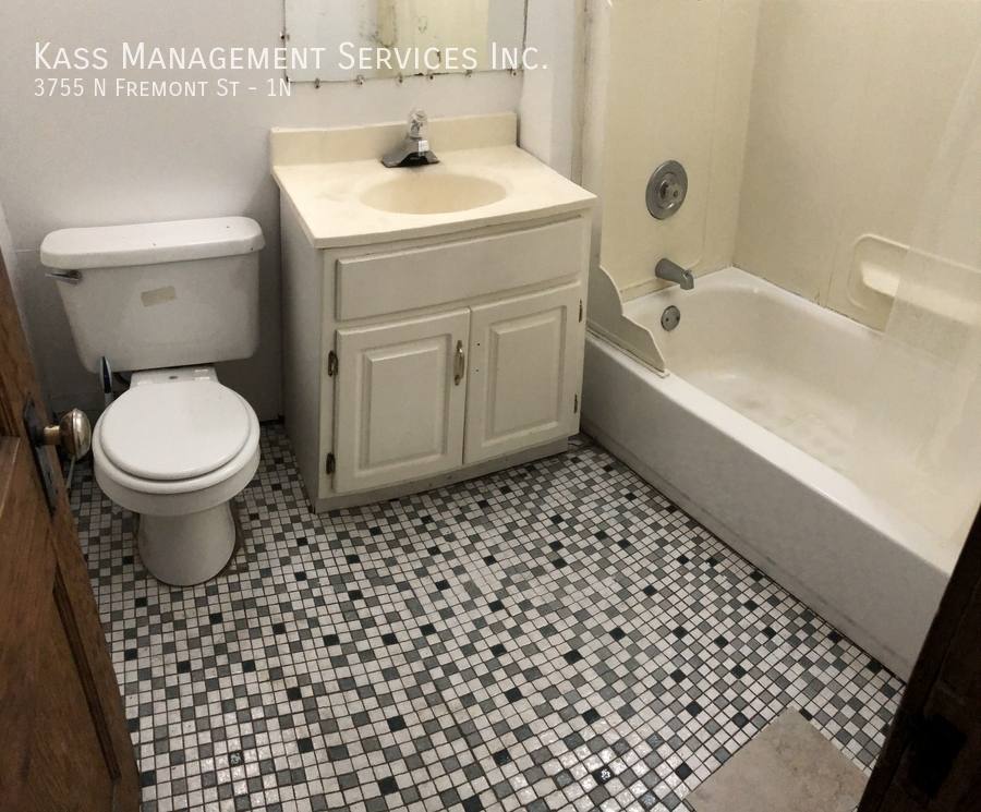 Apartment for rent at 3755 N Fremont St #1N, Chicago, IL 60614