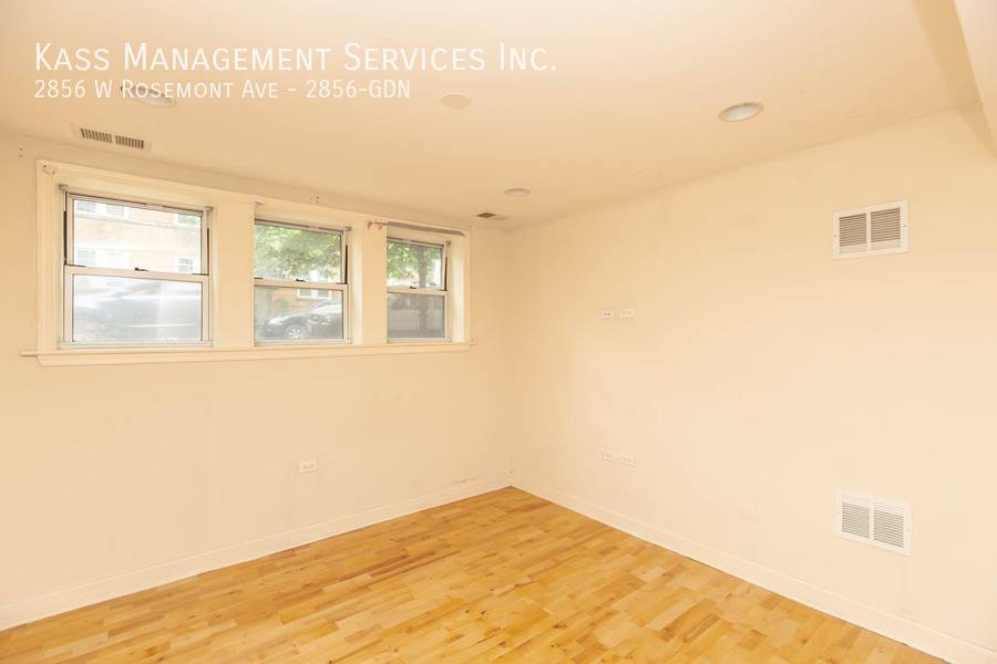 Apartment for rent at 2856 W Rosemont Ave #GDN, Chicago, IL 60659