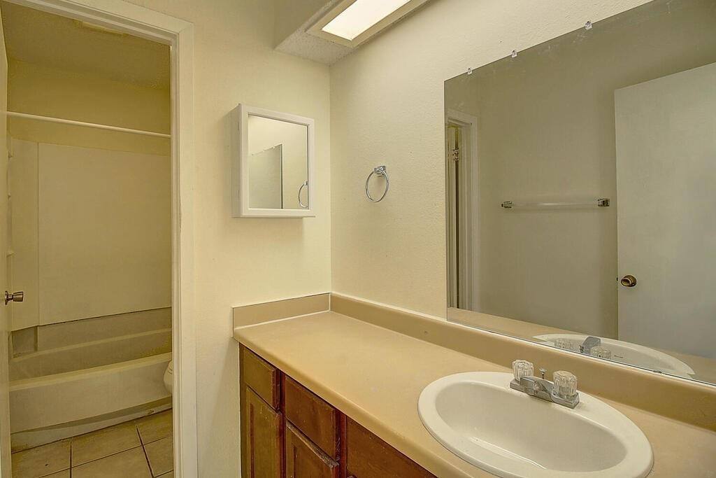 Townhouse for rent at 2314 Capitan Dr #2314A, Corpus Christi, TX 78414