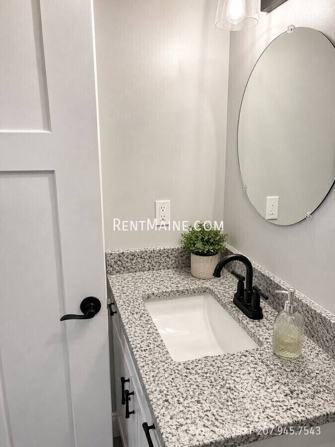 Apartment for rent at 101 Kennebec Rd, Hampden, ME 04444