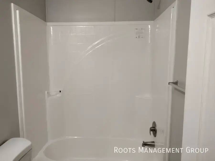 Apartment for rent at 124 Cherry Hill Dr #124, Flint, MI 48504