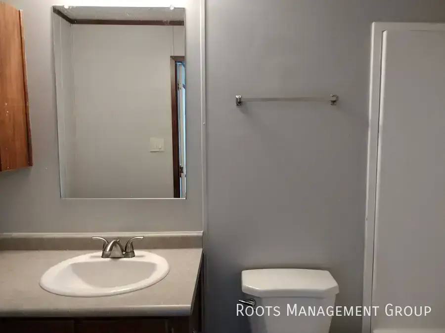 Apartment for rent at 124 Cherry Hill Dr #124, Flint, MI 48504