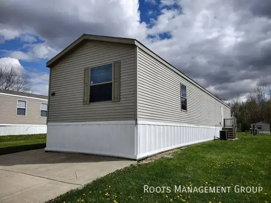 Apartment for rent at 124 Cherry Hill Dr #124, Flint, MI 48504