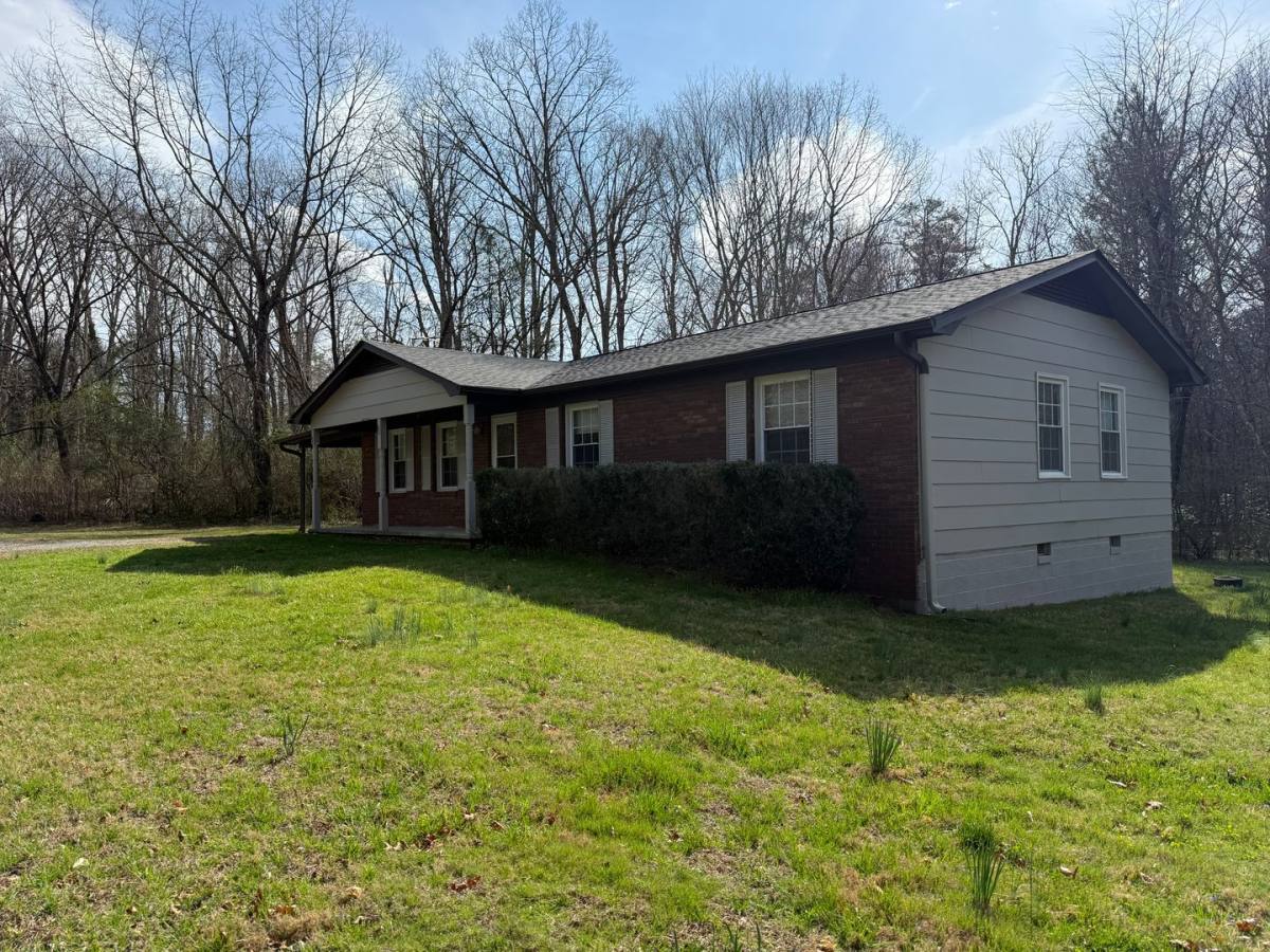 House for rent at 34 Fortune St, Black Mountain, NC 28711