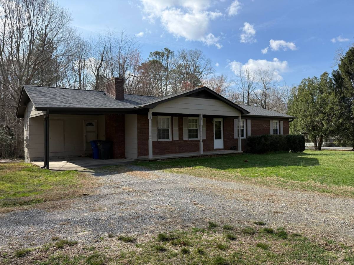 House for rent at 34 Fortune St, Black Mountain, NC 28711