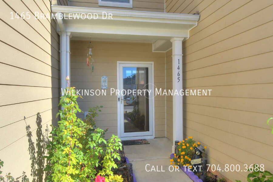 Townhouse for rent at 1465 Bramblewood Dr, Fort Mill, SC 29708