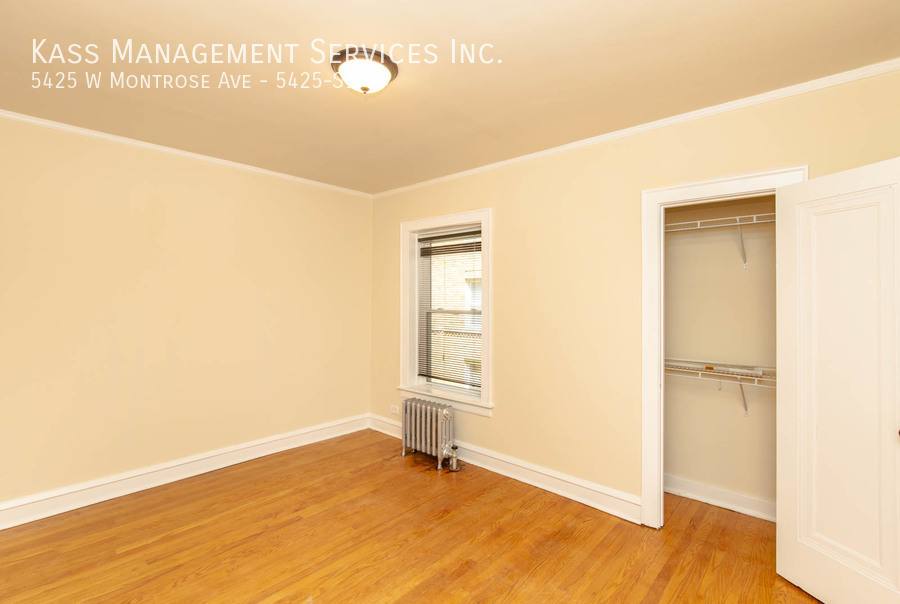 Apartment for rent at 5425 W Montrose Ave #S1, Chicago, IL 60641