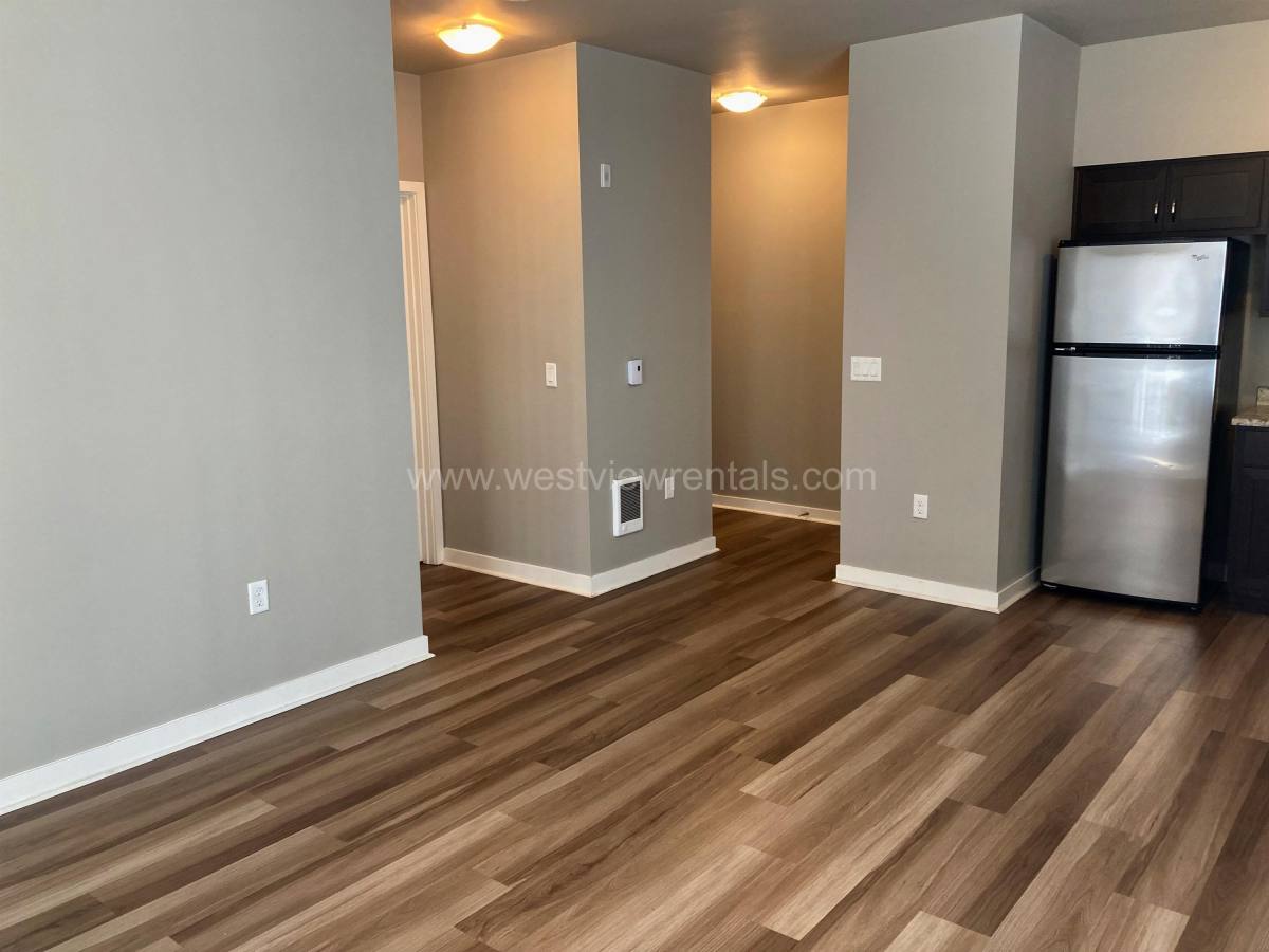 Townhouse for rent at 1010 Railroad Ave #201, Bellingham, WA 98225