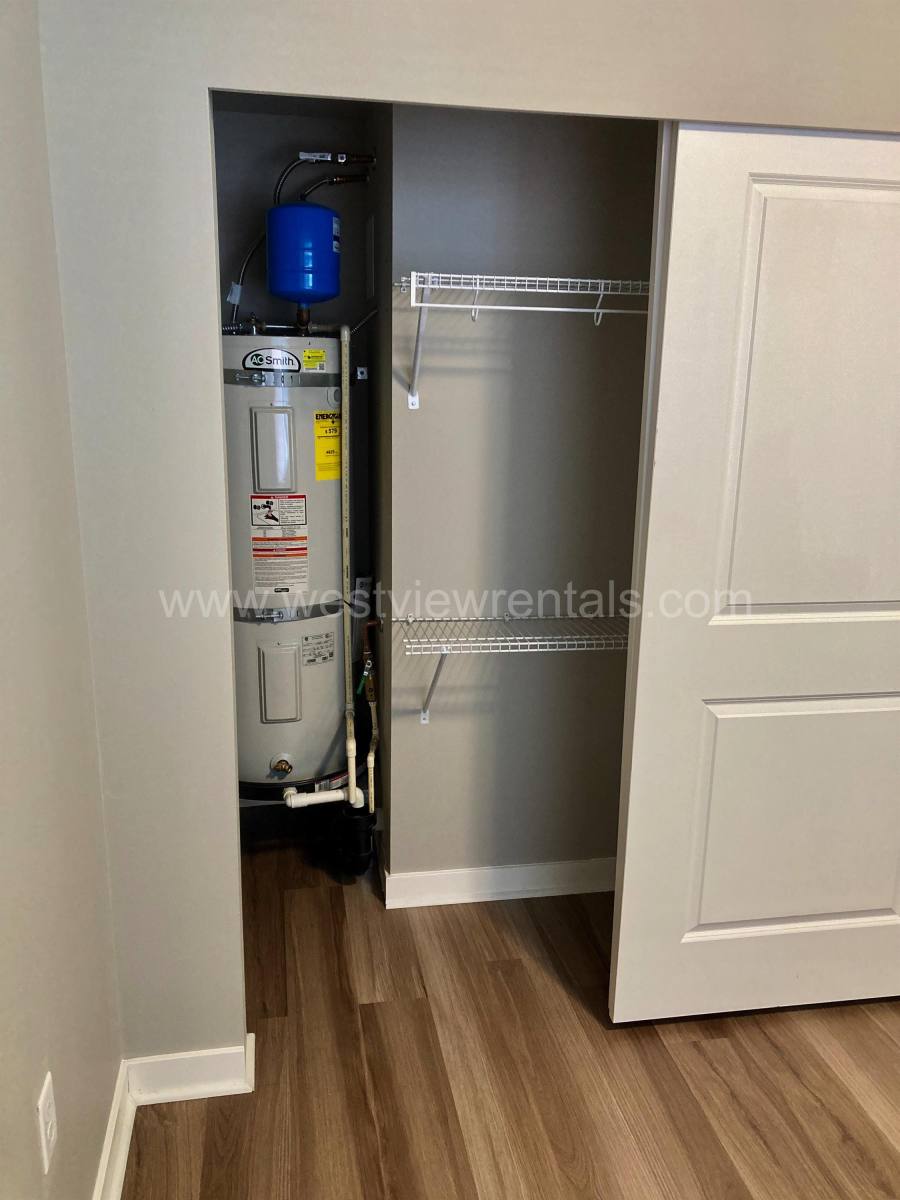 Townhouse for rent at 1010 Railroad Ave #201, Bellingham, WA 98225