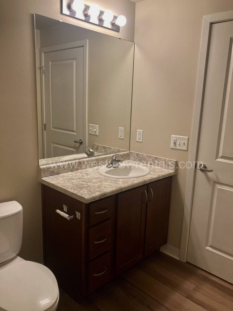 Apartment for rent at 1020 Railroad Ave #310, Bellingham, WA 98225