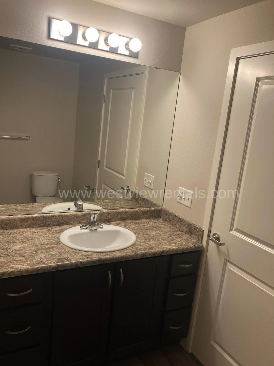 Apartment for rent at 1020 Railroad Ave #413, Bellingham, WA 98225