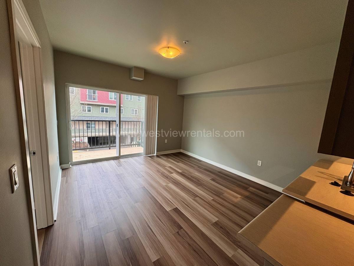 Apartment for rent at 203 E Laurel St #305, Bellingham, WA 98225