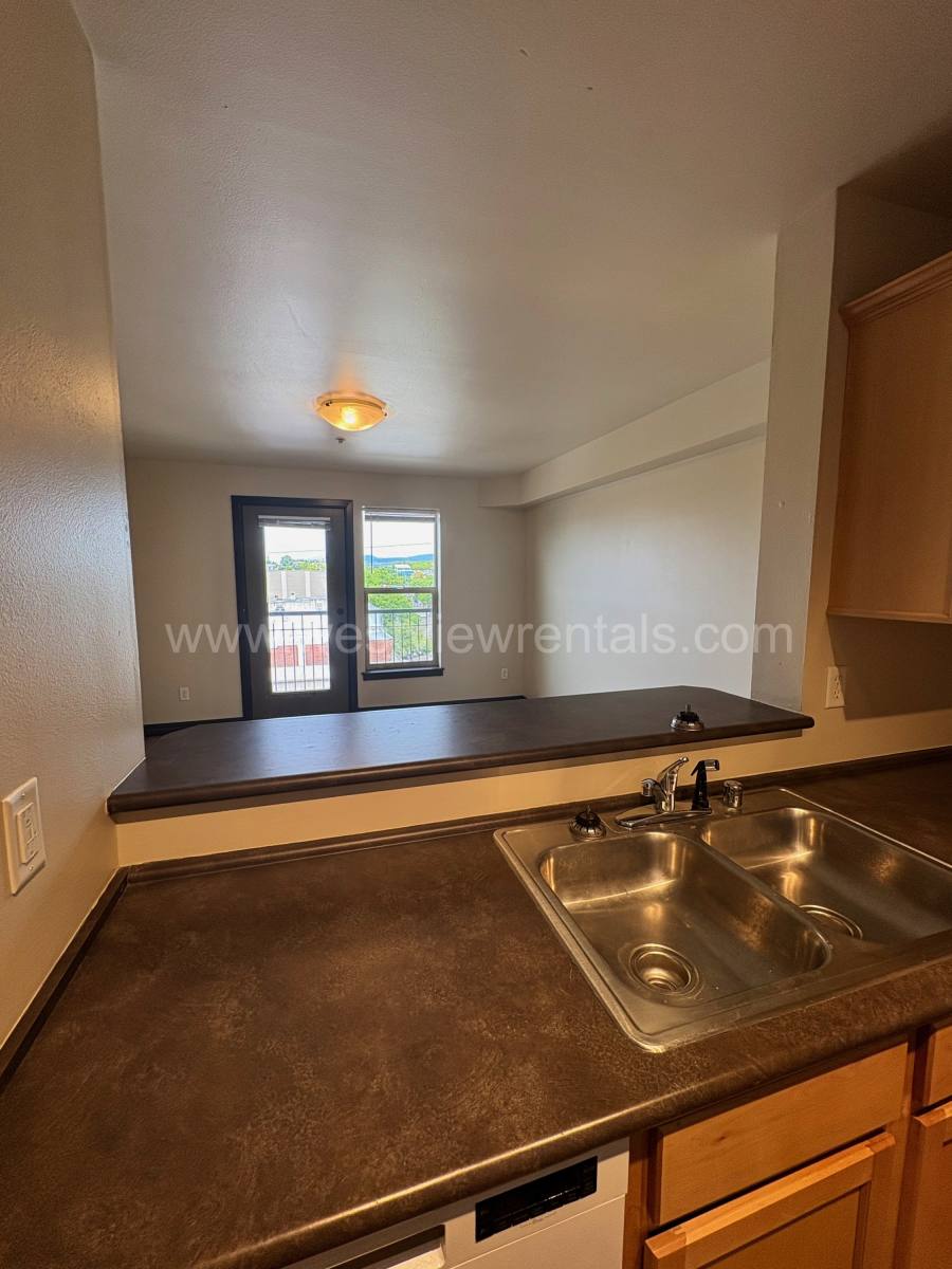 Apartment for rent at 112 E Maple St #503, Bellingham, WA 98225