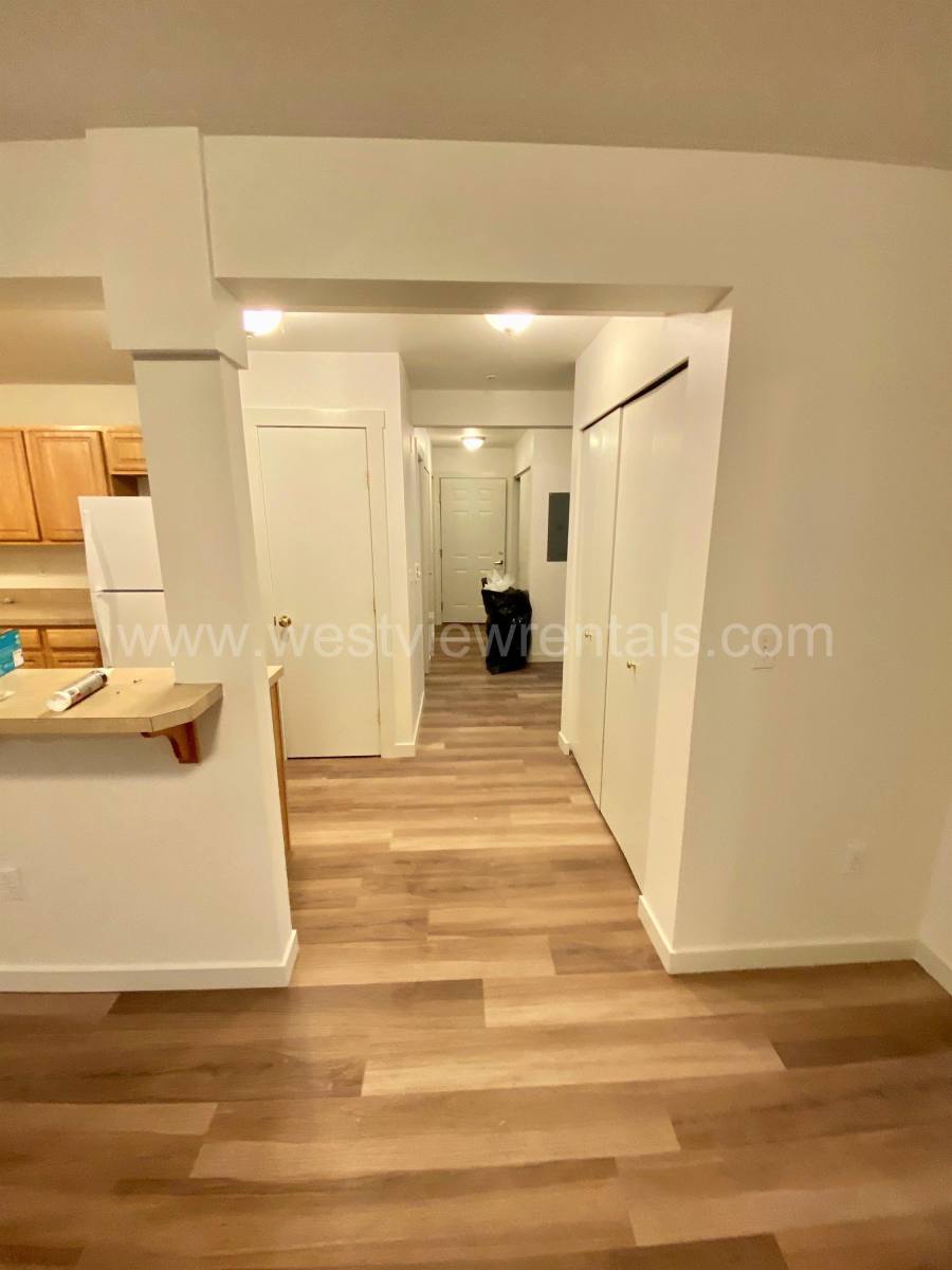 Apartment for rent at 524 32nd St #102, Bellingham, WA 98225