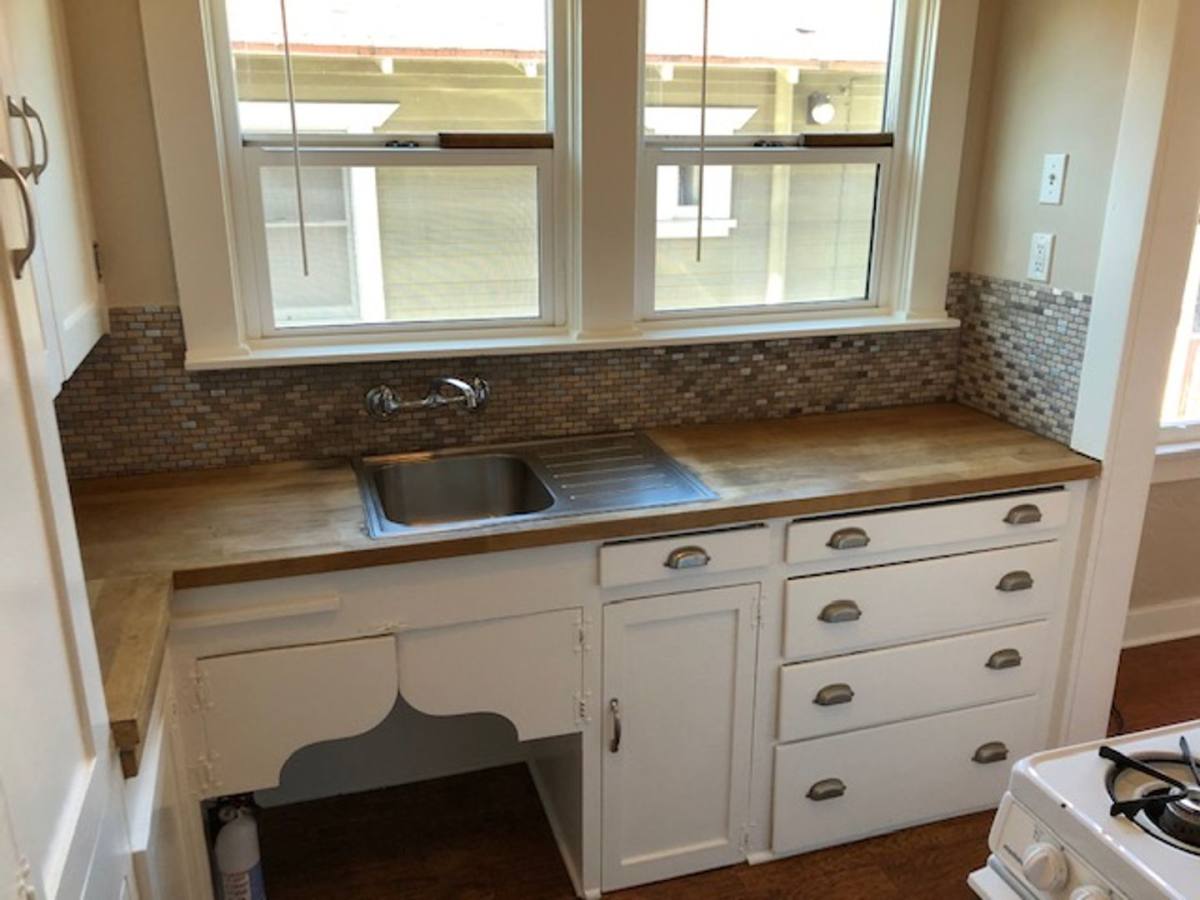 Apartment for rent at 1144 Appleton St, Long Beach, CA 90802