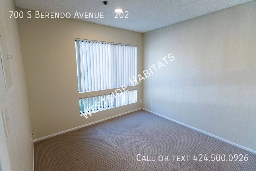 Apartment for rent at 700 S Berendo Ave #202, Los Angeles, CA 90005