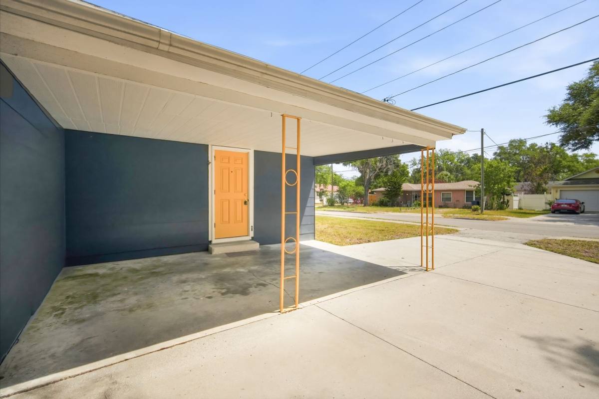 House for rent at 1419 E Jean St, Tampa, FL 33604