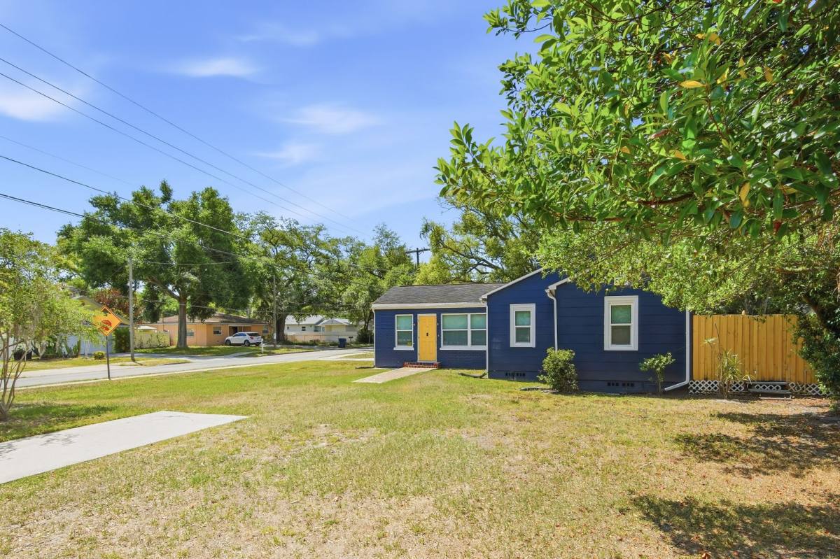 House for rent at 1419 E Jean St, Tampa, FL 33604