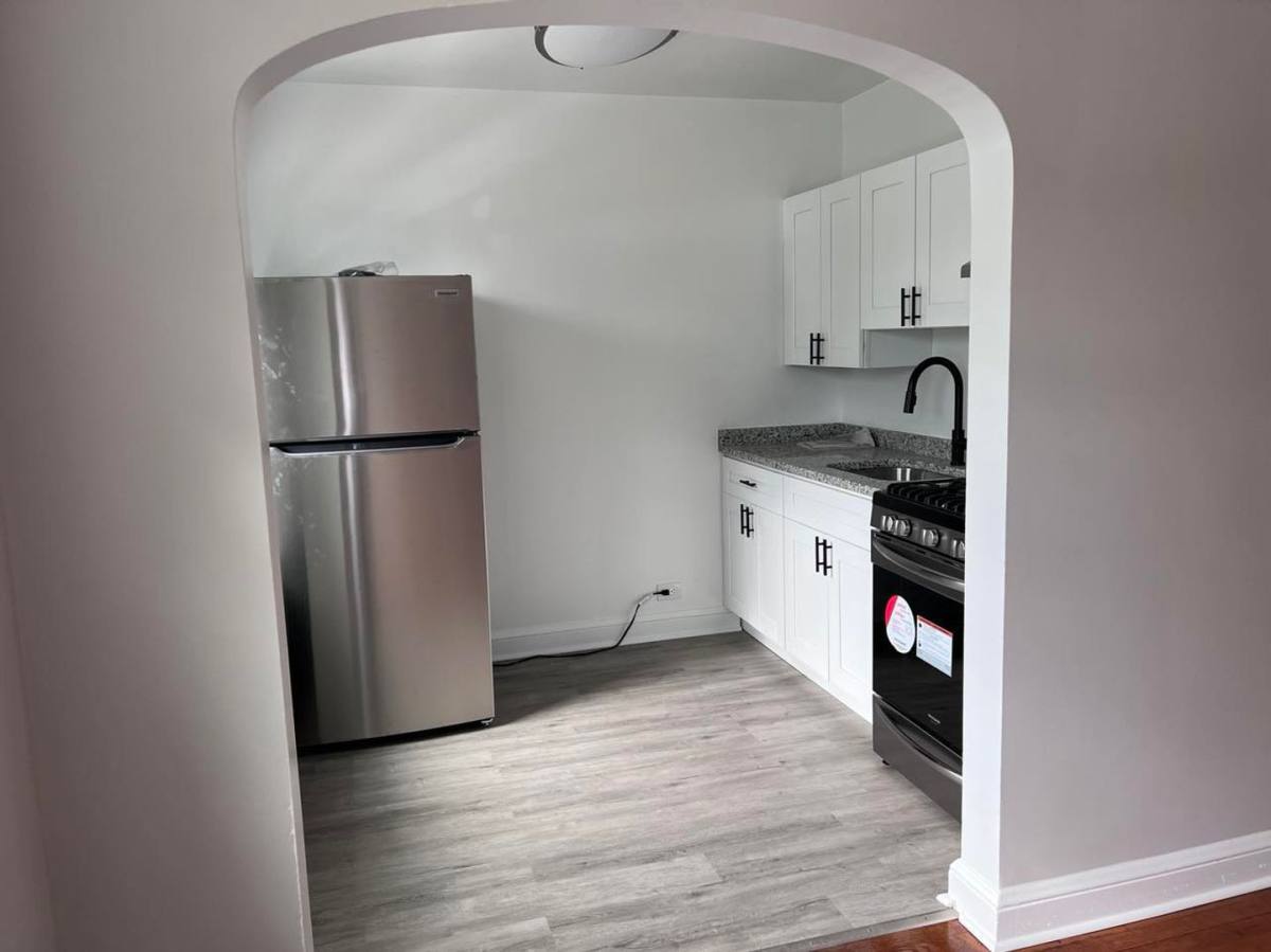Apartment for rent at 332 11th St, Laurel, MD 20707