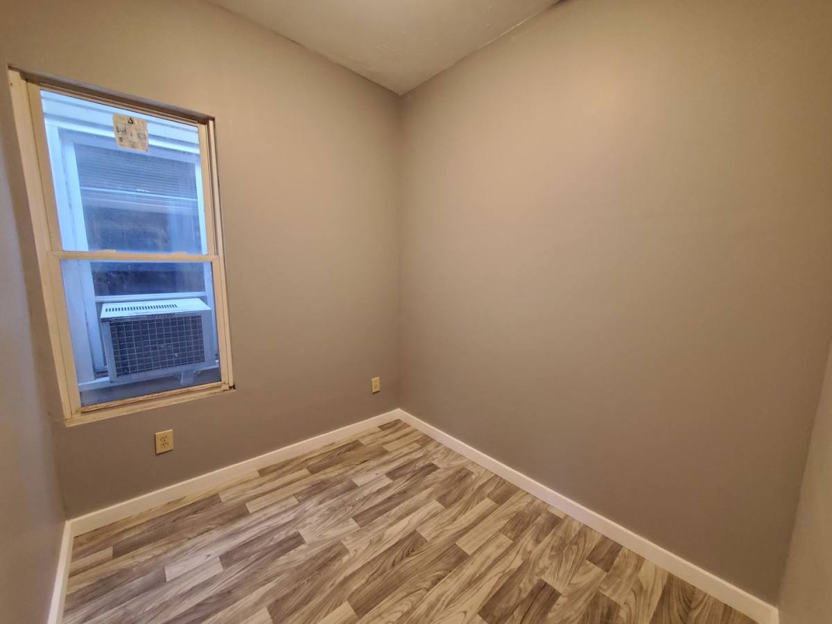 Apartment for rent at 159 Main St, Cohoes, NY 12047