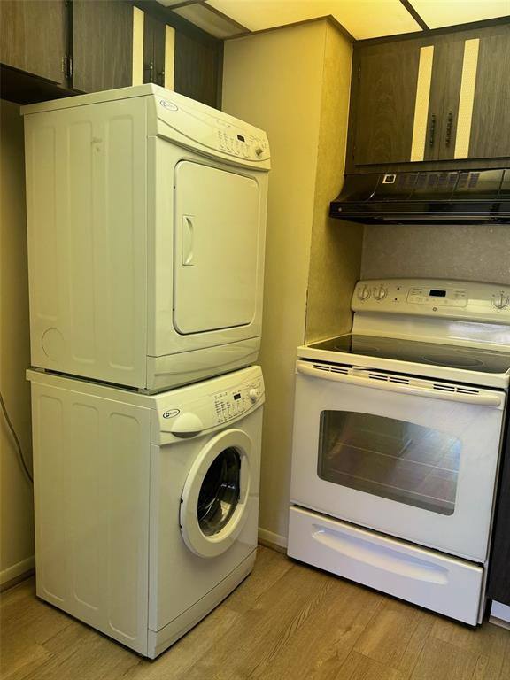 Townhouse for rent at 210 Elliot Ave #135, Sarasota, FL 34232