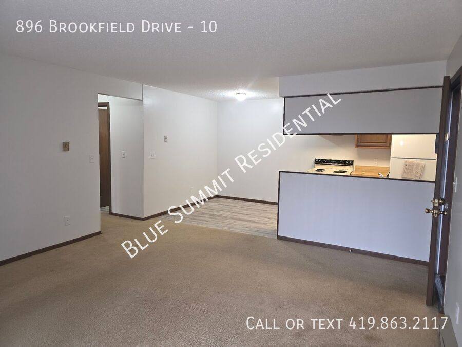 Apartment for rent at 896 Brookfield Dr #10, Mansfield, OH 44907