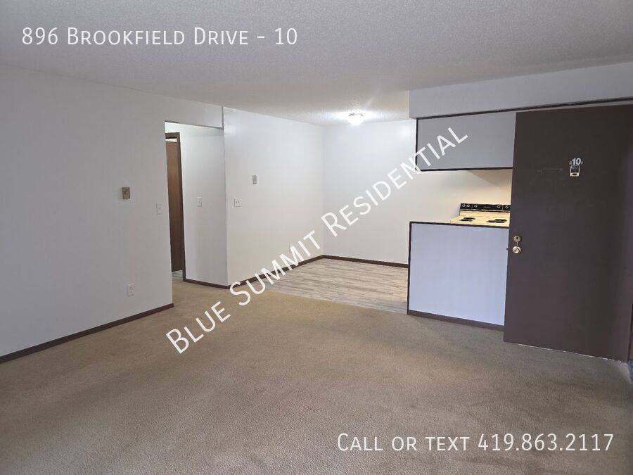 Apartment for rent at 896 Brookfield Dr #10, Mansfield, OH 44907