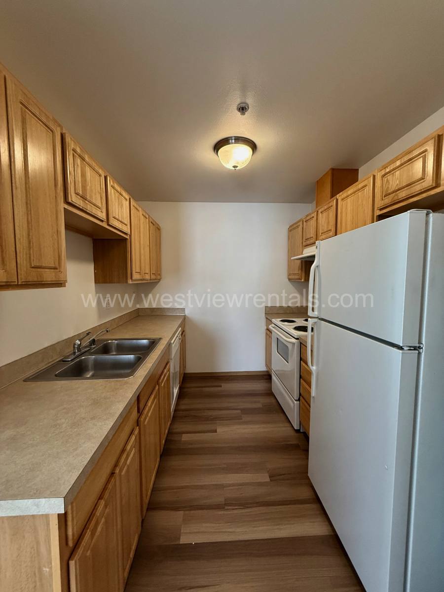 Apartment for rent at 524 32nd St #404, Bellingham, WA 98225