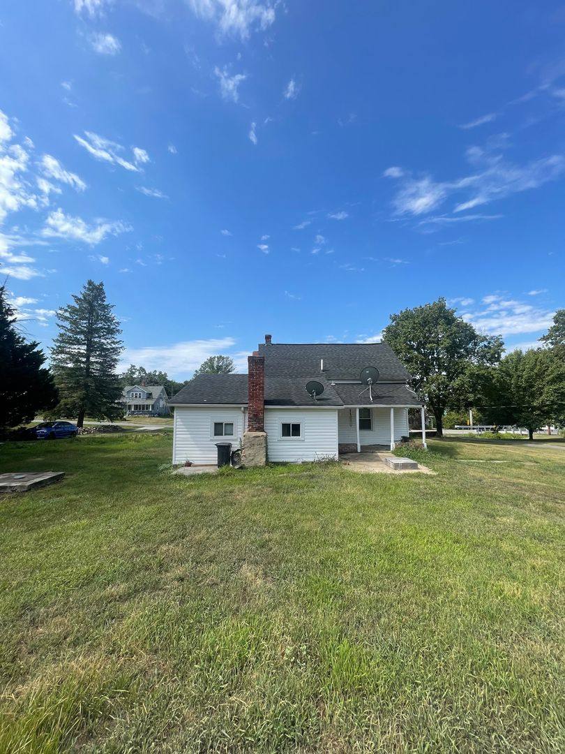 House for rent at 21328 Mount Lena Rd, Boonsboro, MD 21713
