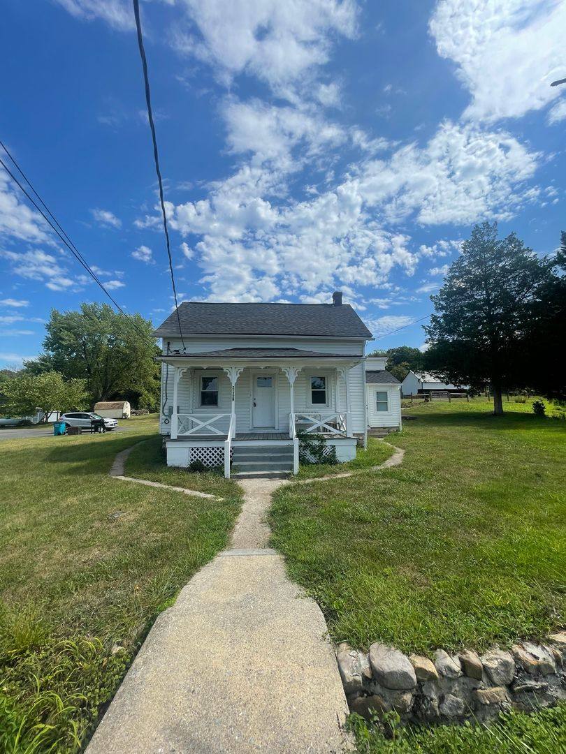 House for rent at 21328 Mount Lena Rd, Boonsboro, MD 21713